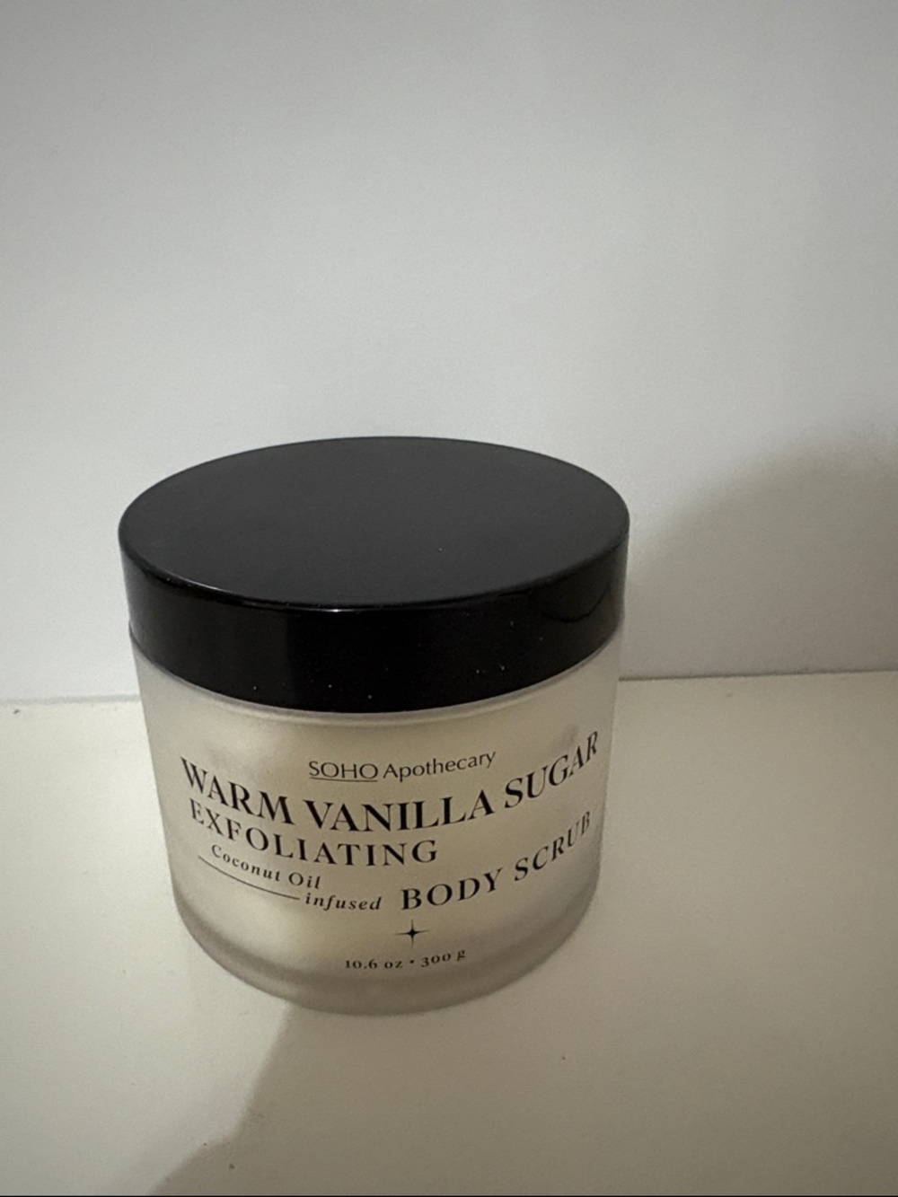 SOHO Beauty Warm Vanilla Sugar Body Scrub - Black Lid, Cream Jar